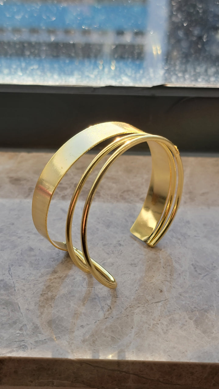 ASTRA CUFF