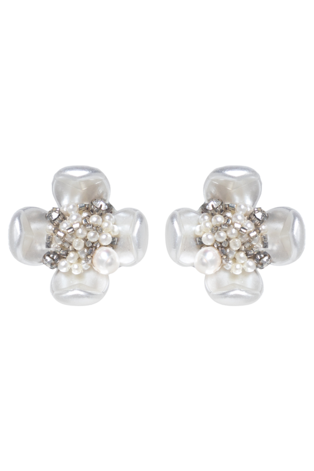 CLUSTER PEARL STUDS