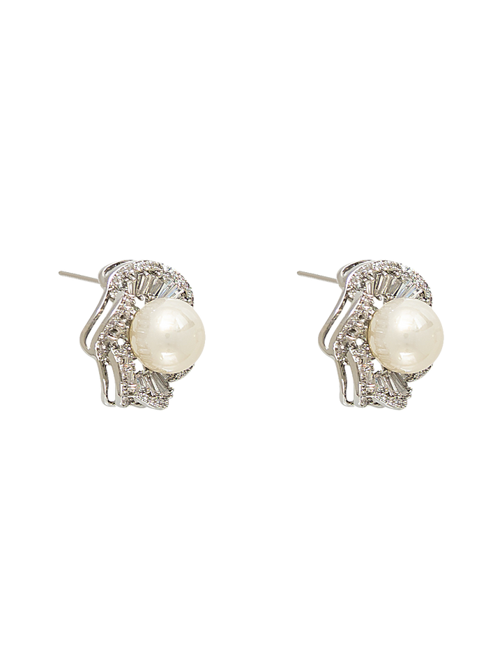 PEARL STUDS