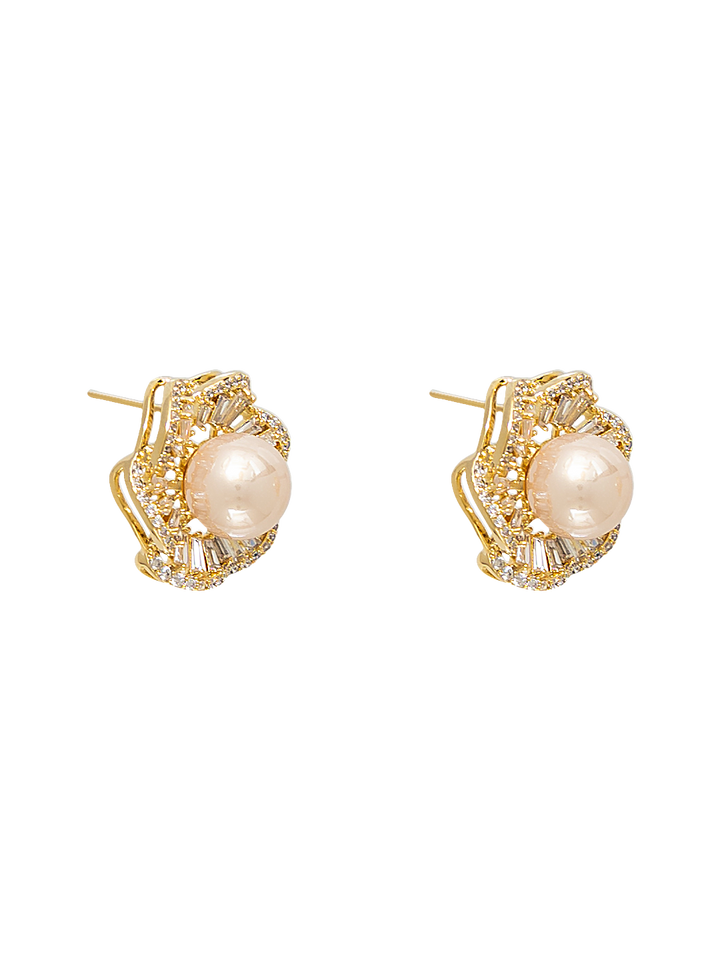 PEARL STUDS