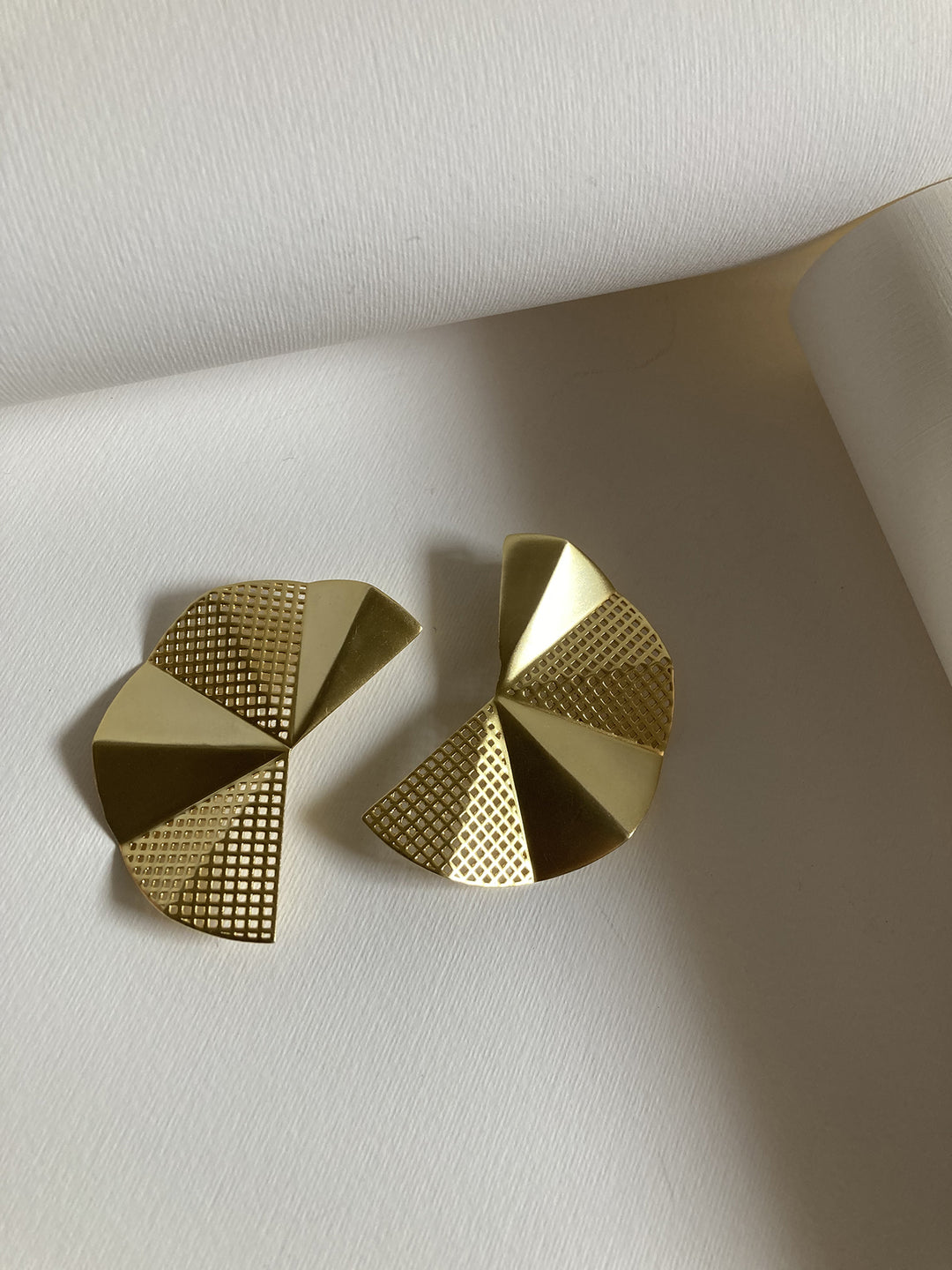 ORIGAMI FAN EARRING