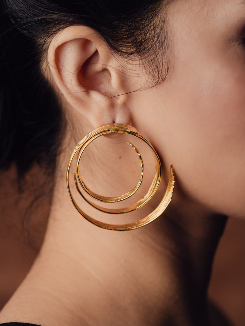 FLOW EARRING